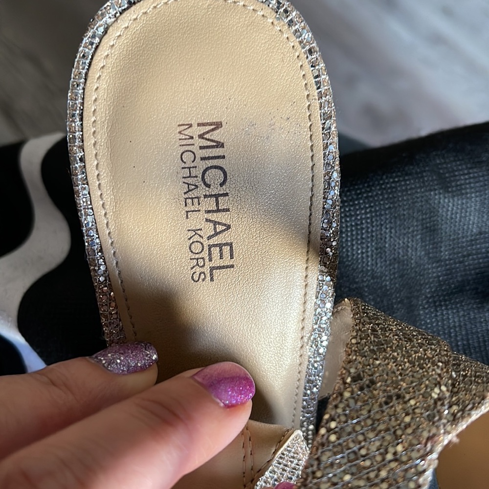 Gorgeous Michael Kors Gold Sparkle heels - Picture 2 of 3